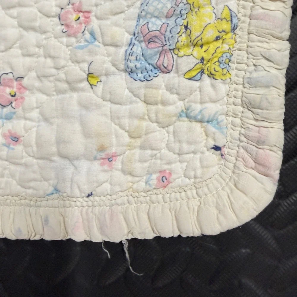 Quiltex Baby Blanket Infant White 1950s Vintage Poodle Print Quilted Ruffle READ